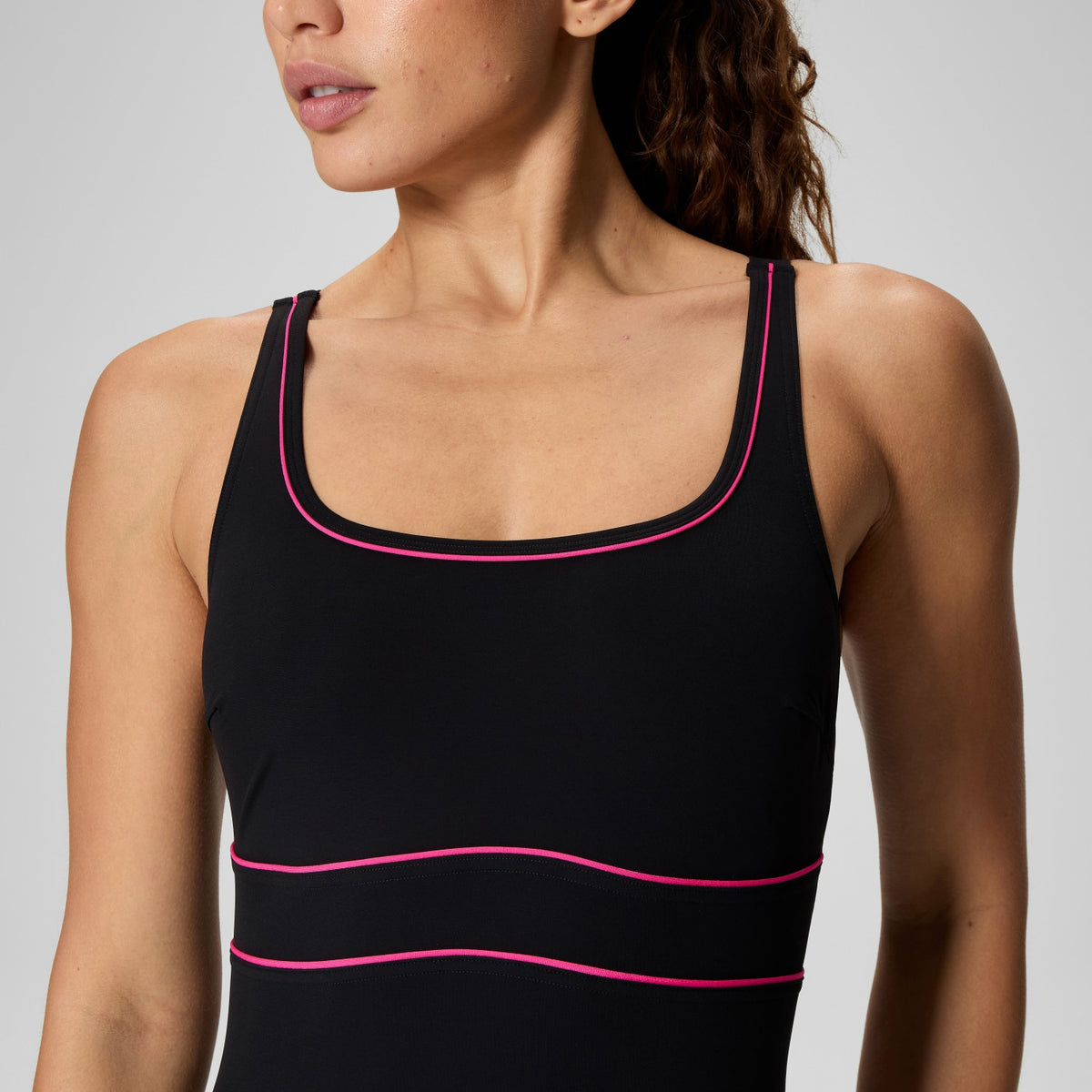 Shaping Contour Eclipse Solid Swimsuit Black/Pink | Speedo