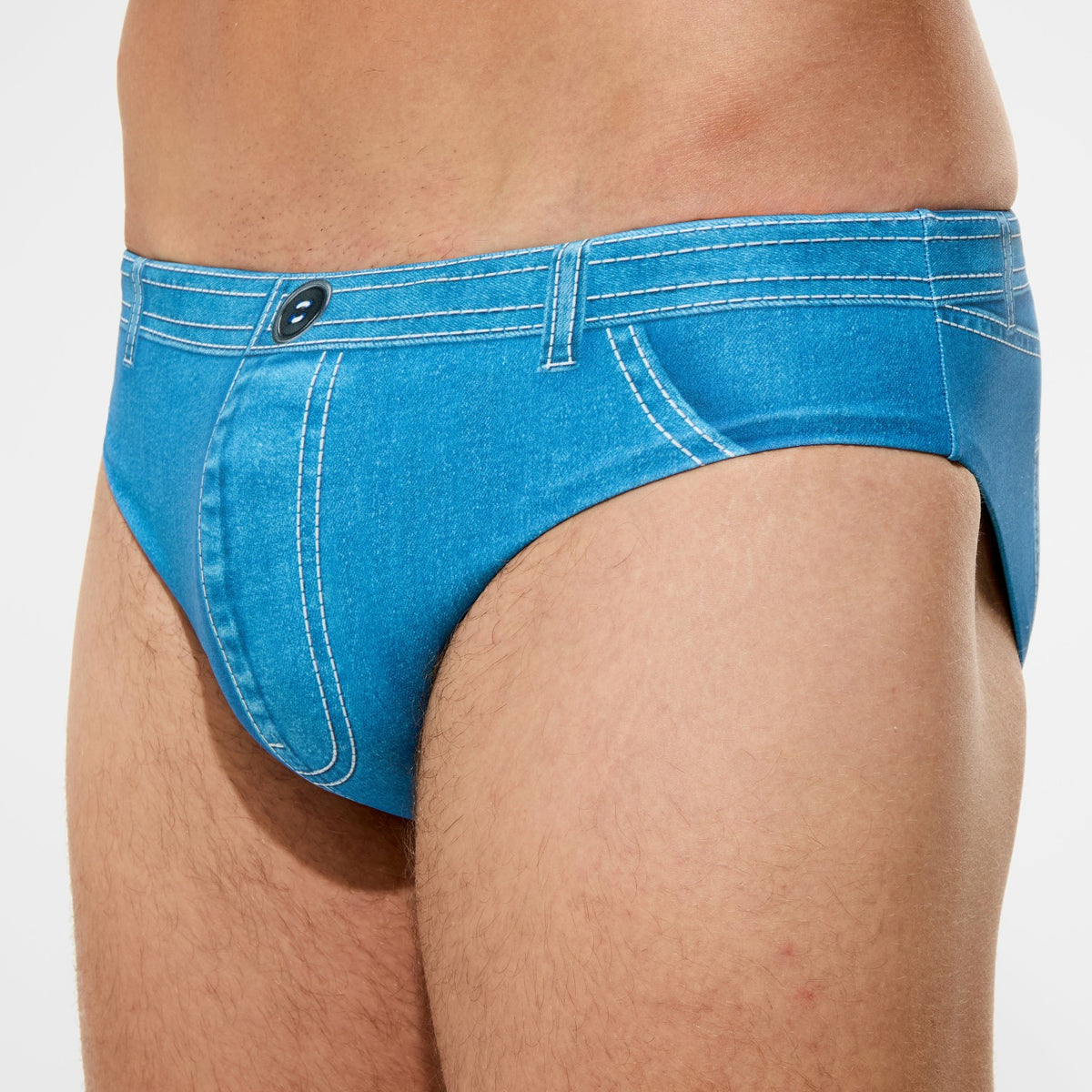Minions & Monsters Brief | Speedo