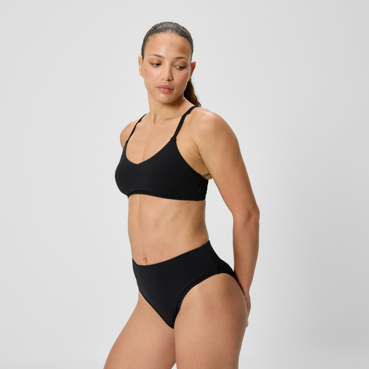 Solid Triangle Bikini Top Black | Speedo