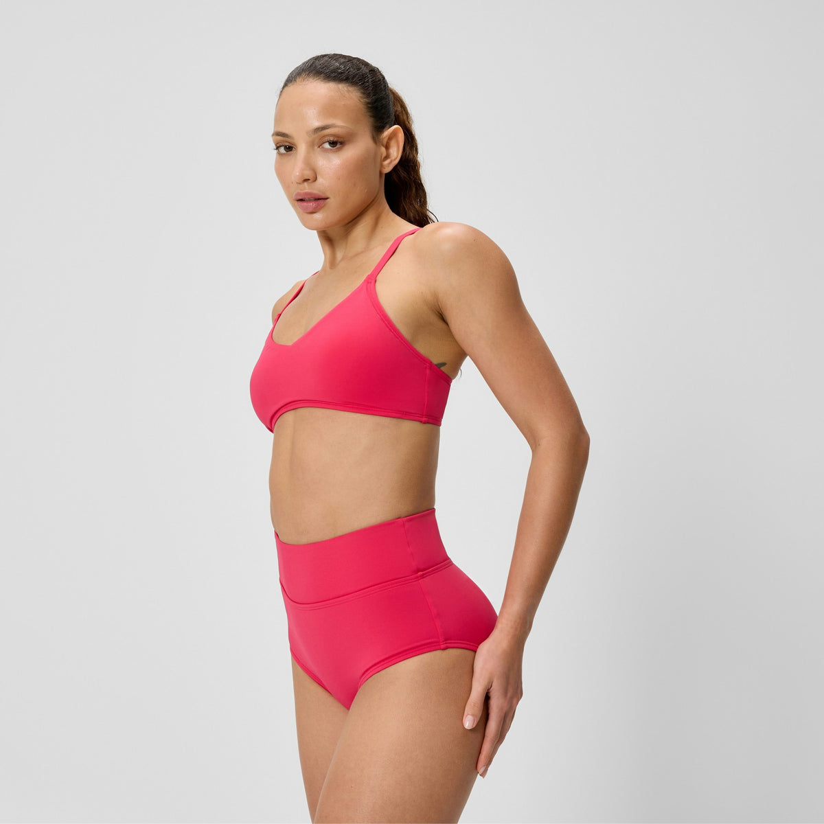 Solid Triangle Bikini Top Ruby | Speedo
