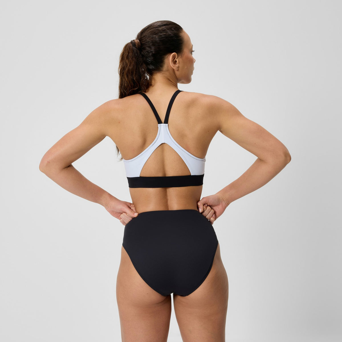 Colourblock Bikini Top Black/White | Speedo